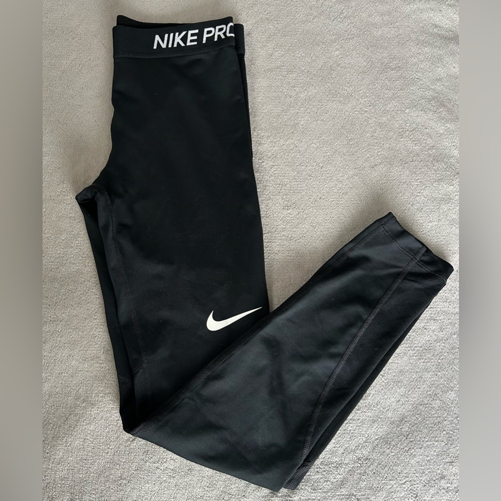 Nike Pro compression leggings
